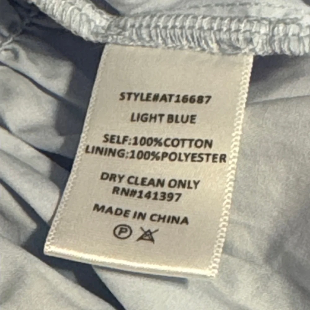 ASTR‎ The Label Light Blue Smocked Puff Sleeve Top peplum blouse Sz M